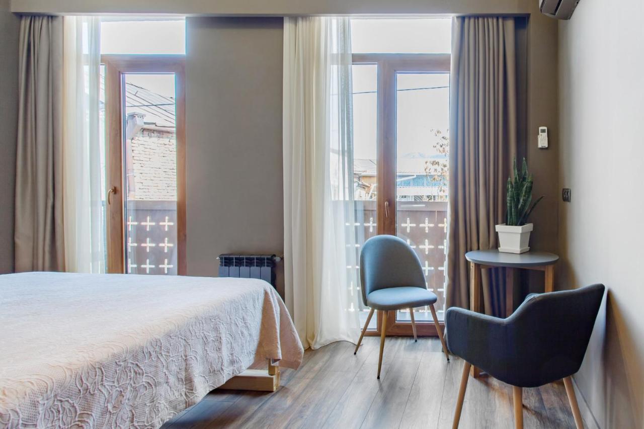 Moma, Contemporary Design At Old Tbilisi. Perfect Location Apartment ภายนอก รูปภาพ