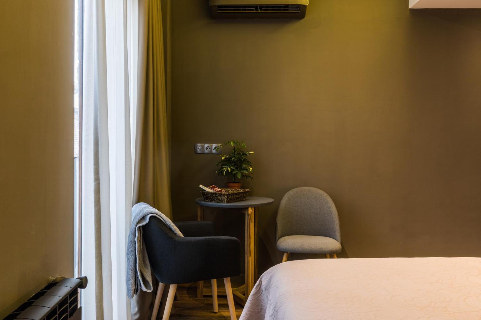 Moma, Contemporary Design At Old Tbilisi. Perfect Location Apartment ภายนอก รูปภาพ