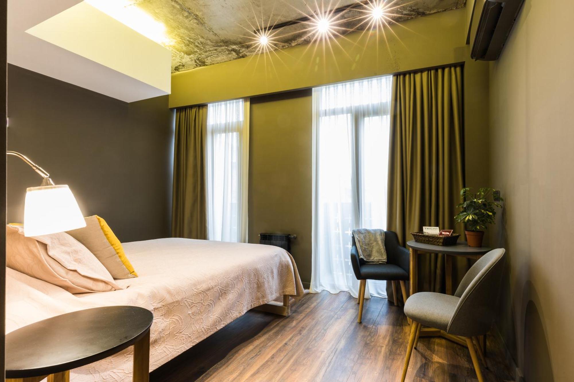 Moma, Contemporary Design At Old Tbilisi. Perfect Location Apartment ภายนอก รูปภาพ